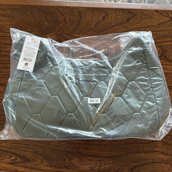 Lug Winger, Metallic Olive, NWT - Picture 2 of 10